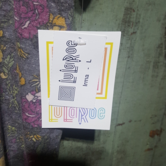 Lularoe Irma - Picture 2 of 3